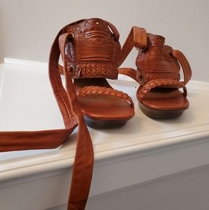 Schultz Platters platform tie up sandals. Carmel color. Size 7